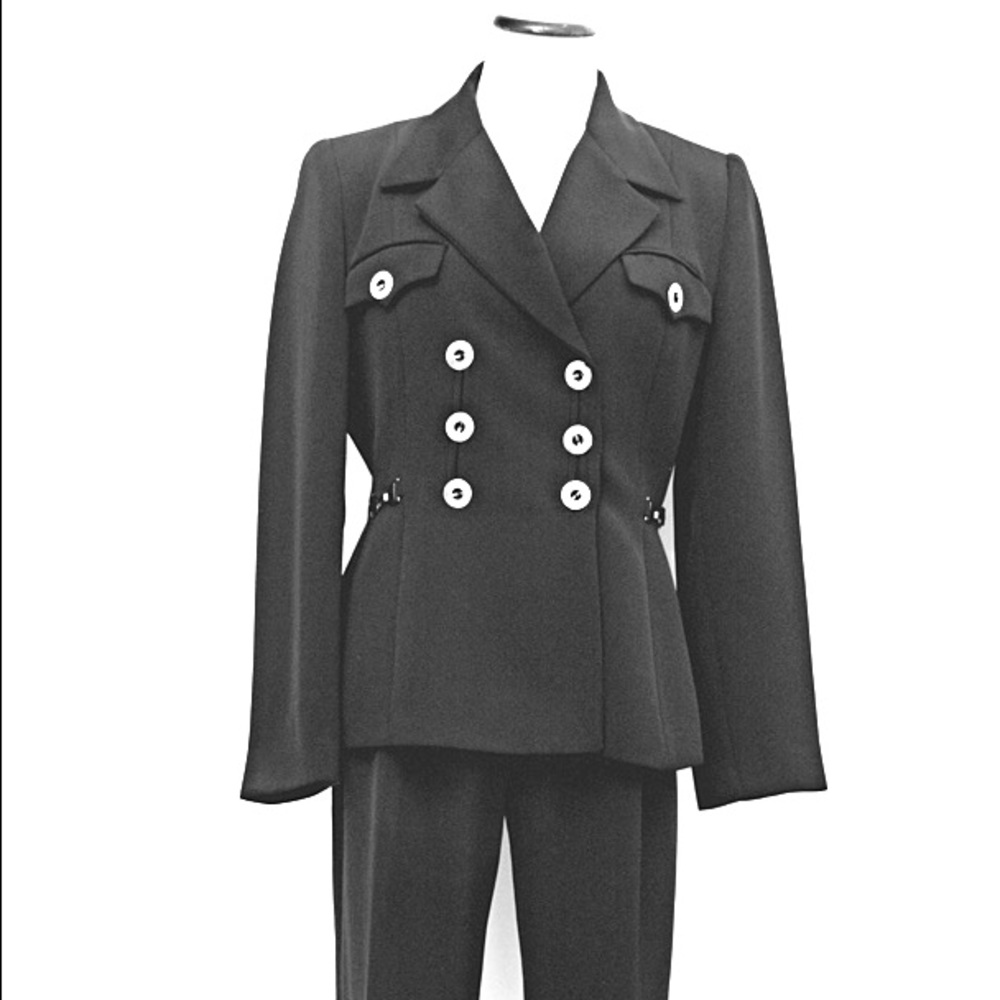LEVANA COUTURE PARIS BLACK PANT SUIT